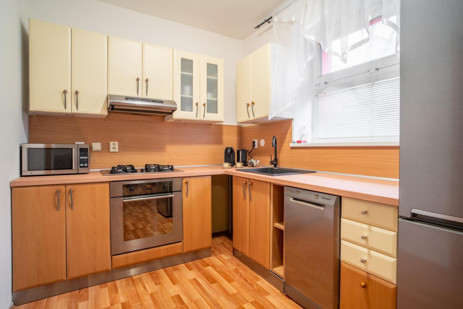 A Cozy Apartment In Bratislava Downtown מראה חיצוני תמונה