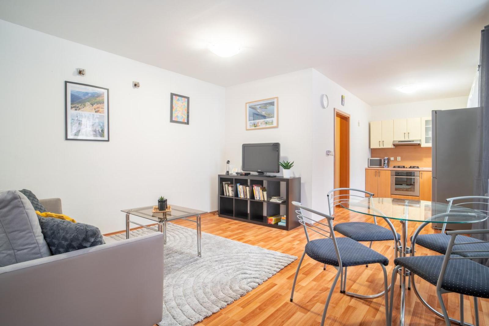 A Cozy Apartment In Bratislava Downtown מראה חיצוני תמונה