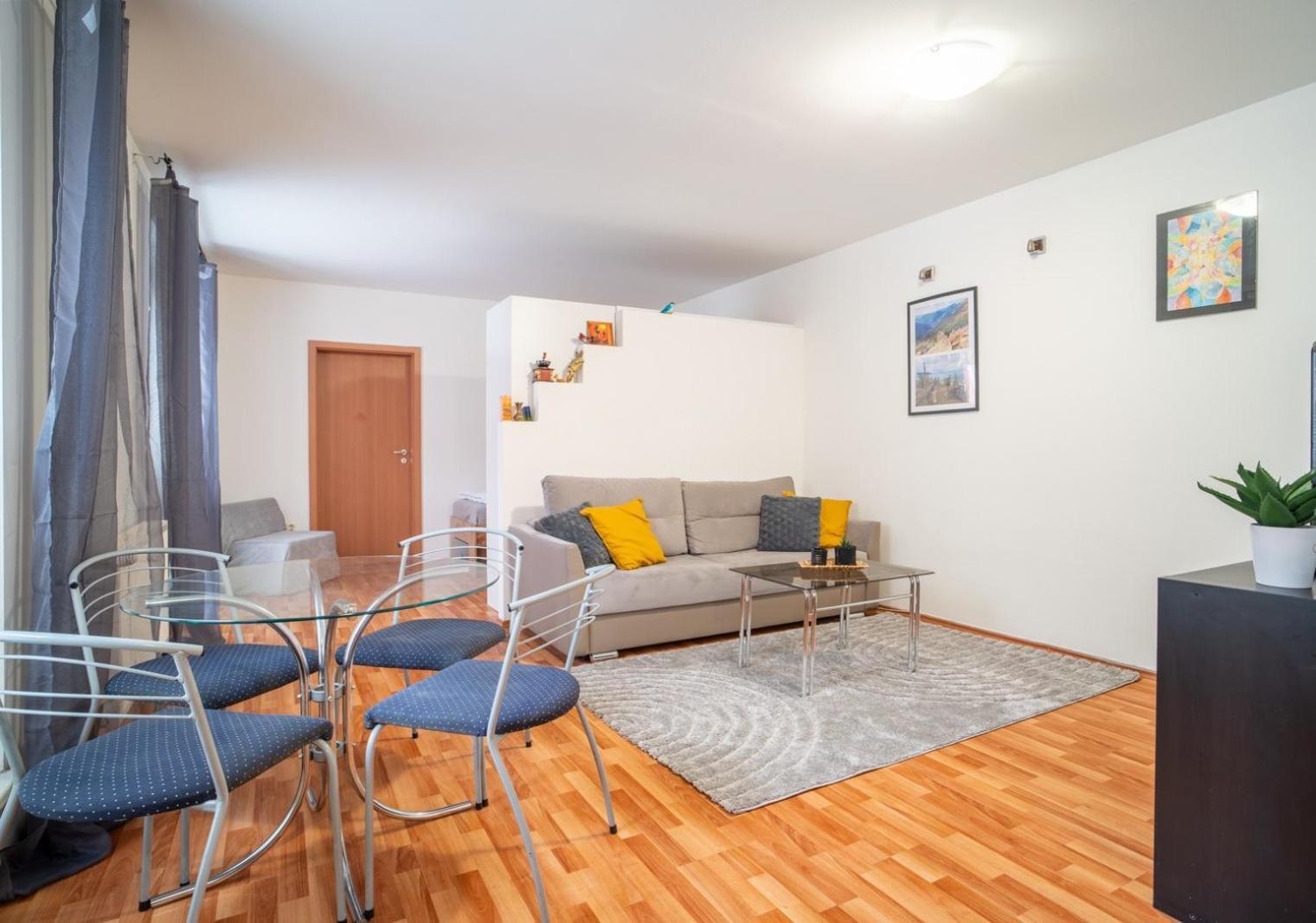 A Cozy Apartment In Bratislava Downtown מראה חיצוני תמונה